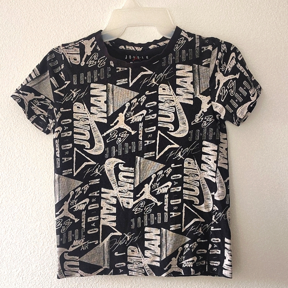 Jordan Jumpman logo Graphic T-Shirt - Black and White Size Small